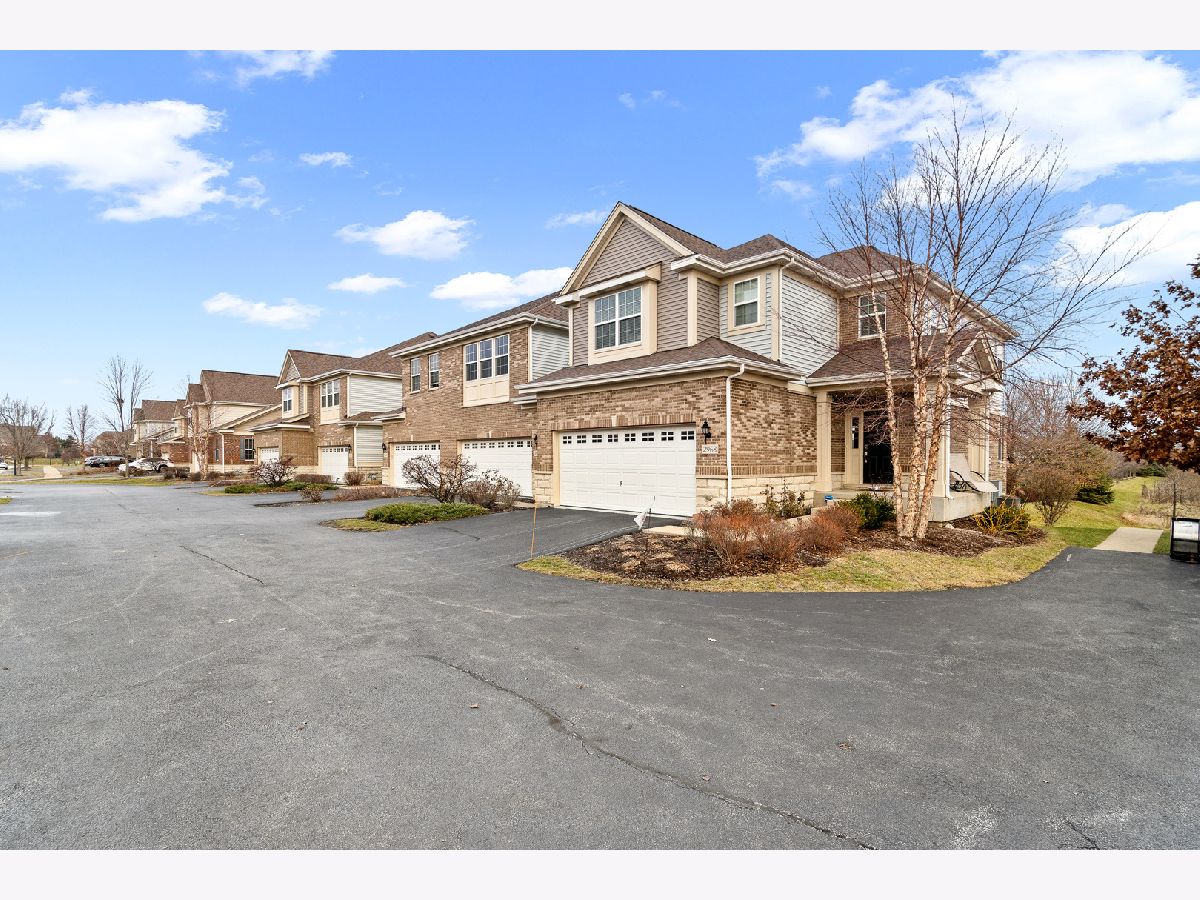 Townhomes Rented Mayfair Naperville Illinois, 2966 Henley