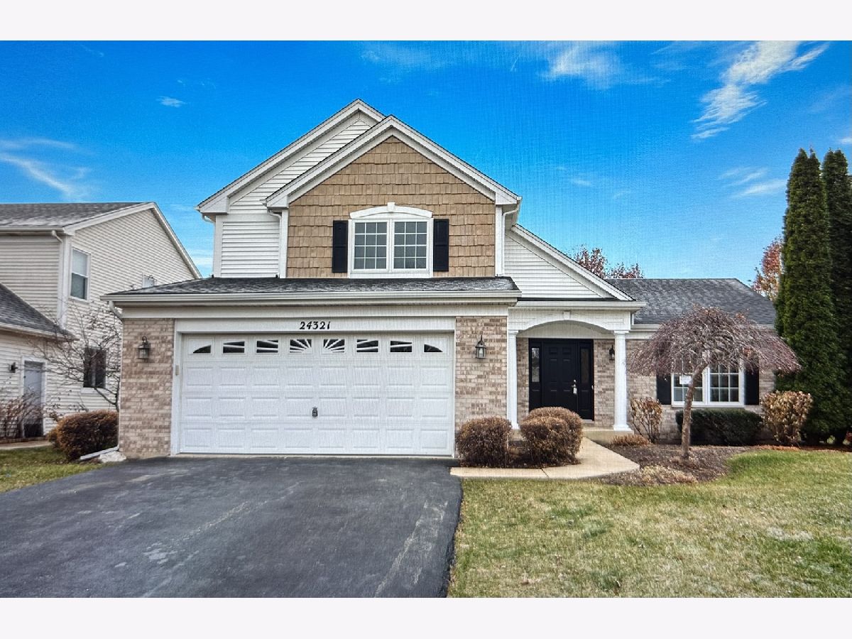 Homes & Townhomes & Condos Rented Heritage Meadows Plainfield Illinois, 24321 Hemlock