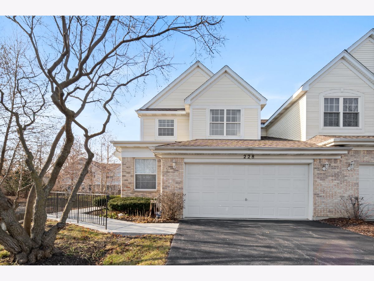 Townhomes Rented Park Place Itasca Illinois, 228 Bay