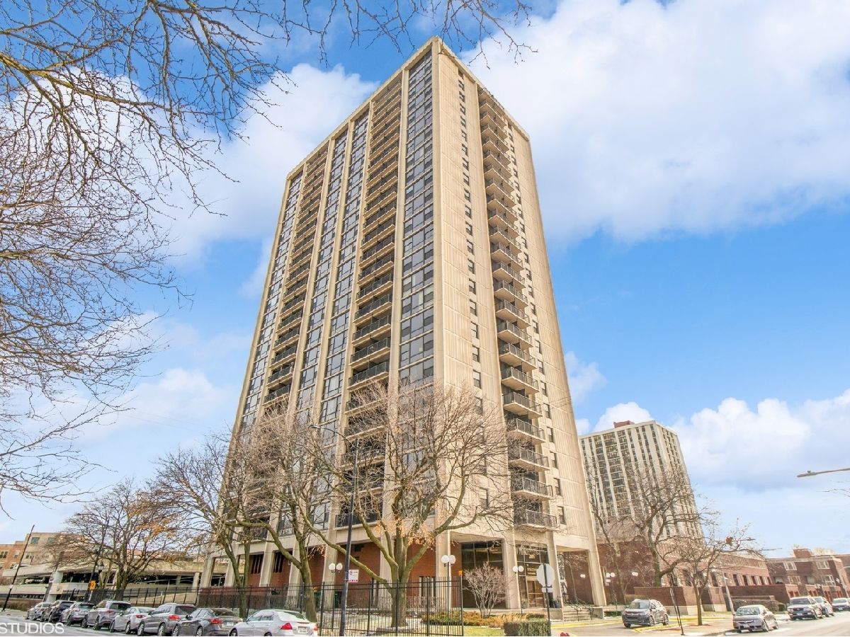 Condos & Townhomes Sold Stratford South Commons Chicago Illinois, 2605 Indiana