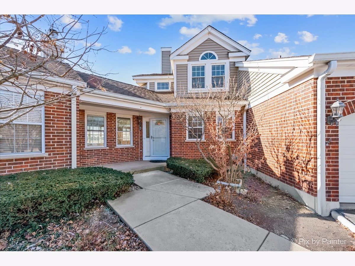 Homes & Townhomes Sold Highlands Algonquin Illinois, 1665 Edgewood