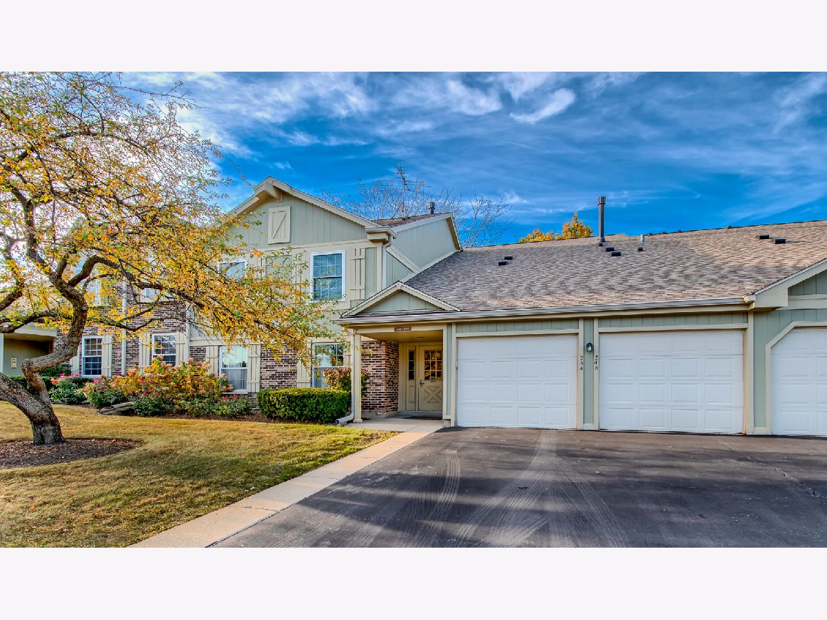 Condos & Townhomes Rented Lexington In The Park Buffalo Grove Illinois, 248 Thornapple