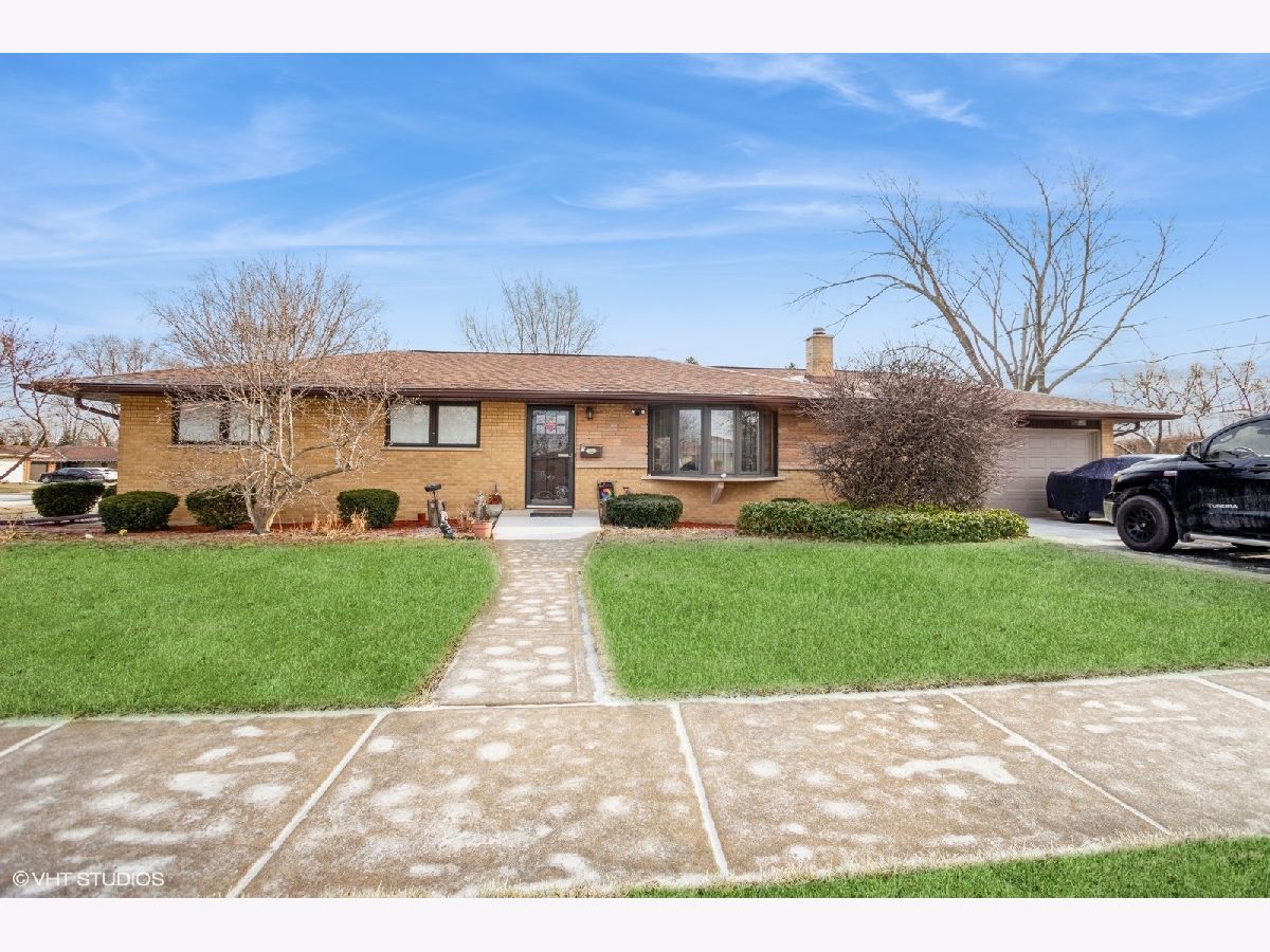 Homes & Condominiums Sold High Ridge Knolls Des Plaines Illinois, 731 Marshall