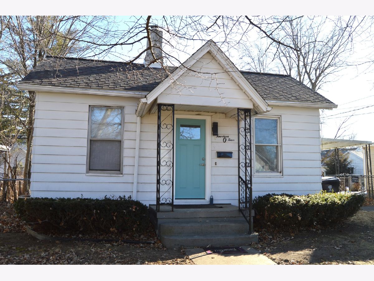 Homes & Condos & Townhomes Sold South Hill Bloomington Illinois, 1404 Roosevelt