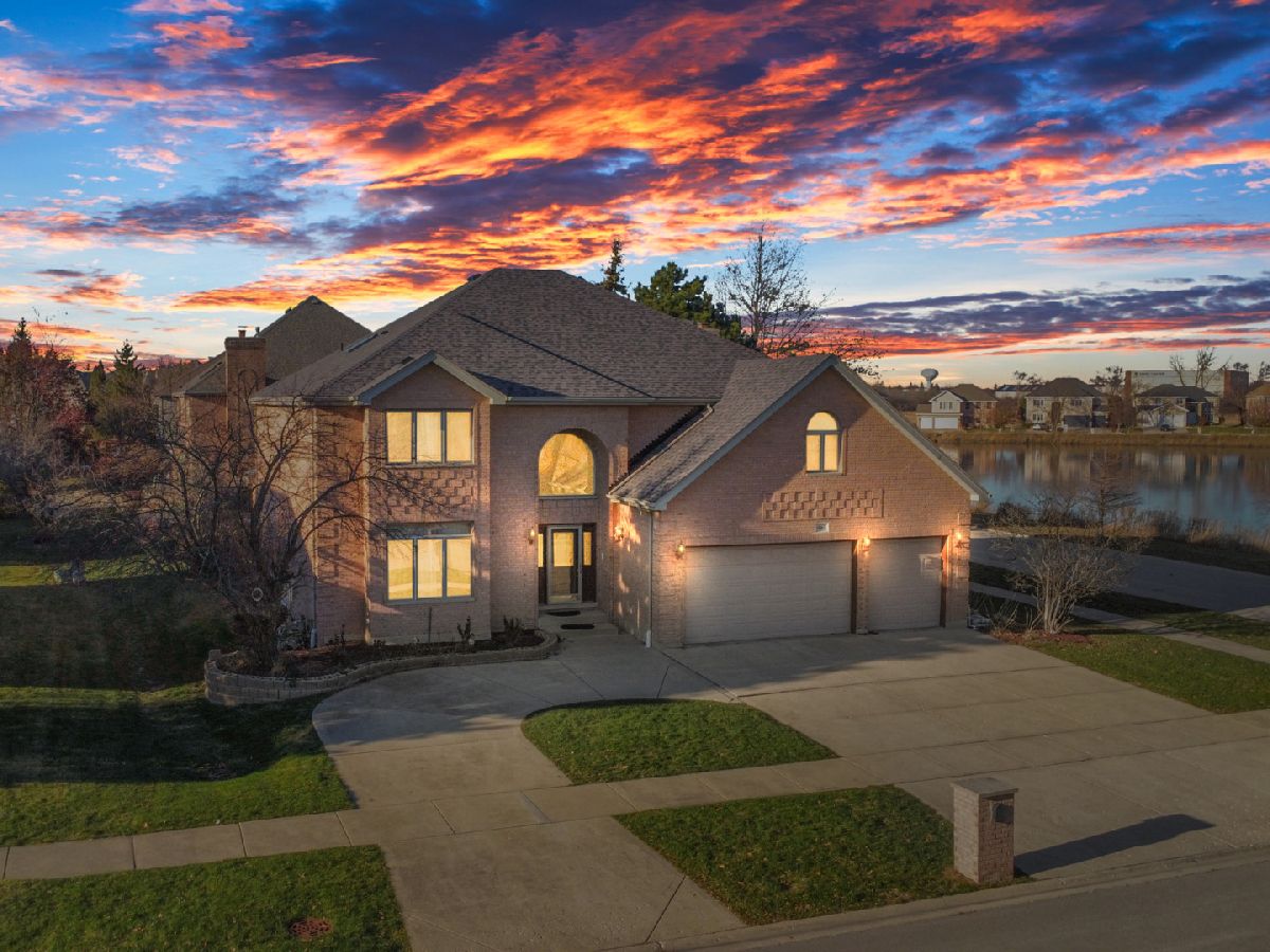 Homes Sold Hampton In The Park Roselle Illinois, 1060 Flamingo