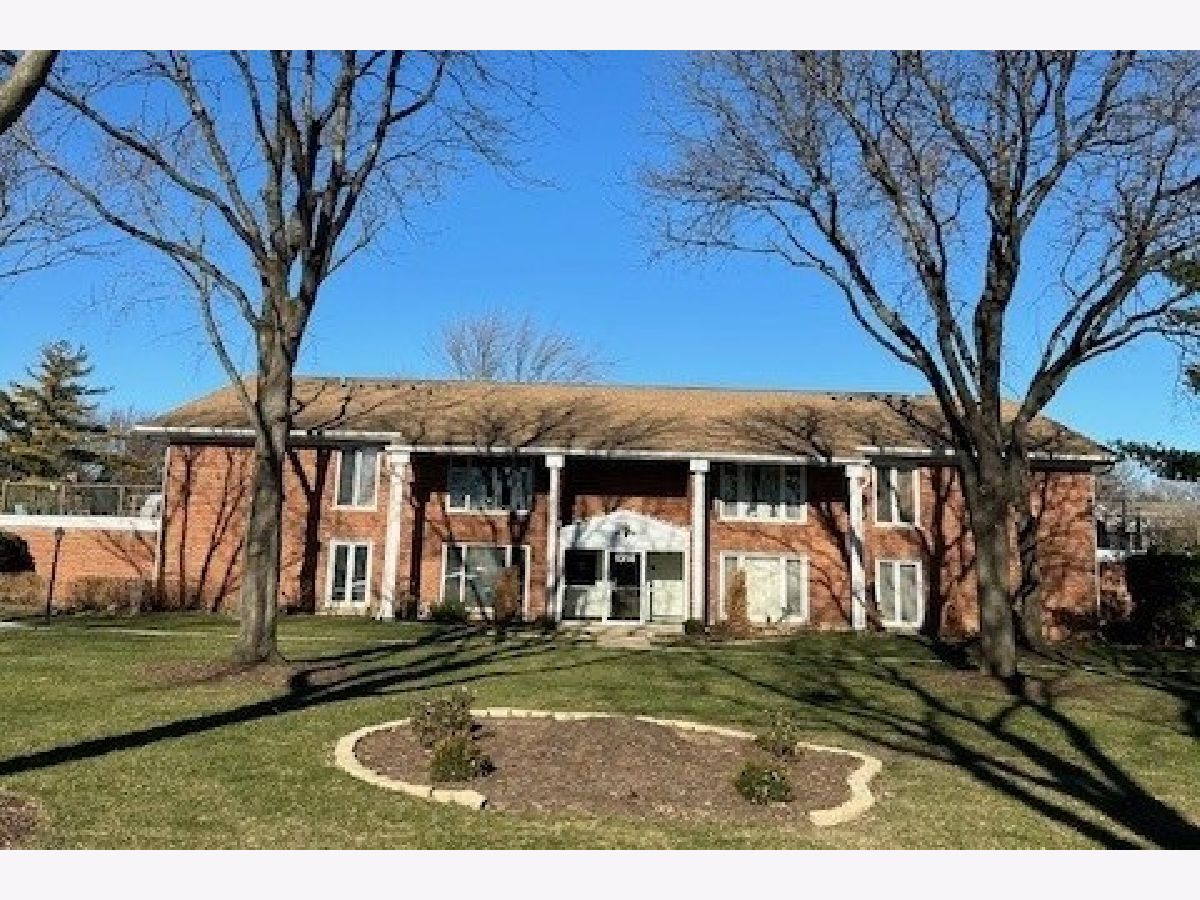 Townhomes & Condos & Homes Sold Surrey Park Arlington Heights Illinois, 1314 New Wilke