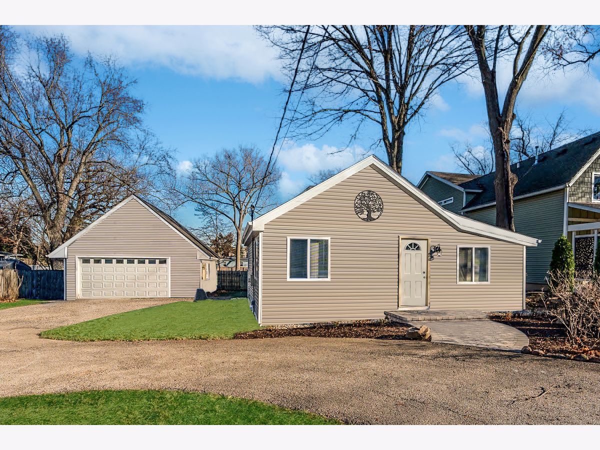  Rented Lake Villa Illinois, 34849 Lincoln