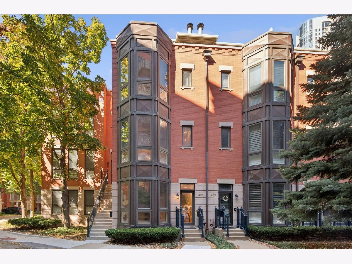 Townhomes & Condos Rented Kinzie Park Chicago Illinois, 407 Clinton