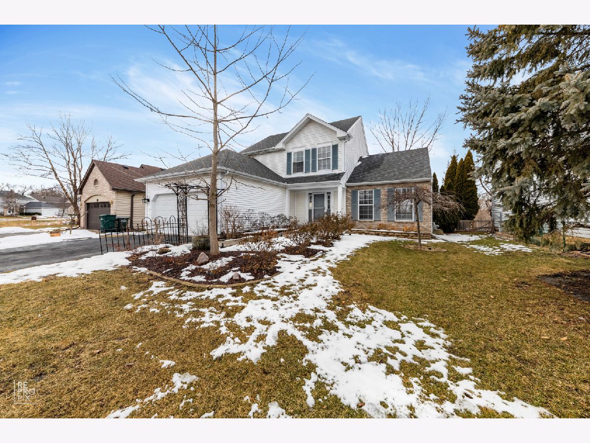 Homes Rented Misty Hill Farm Hainesville Illinois, 74 Brittany