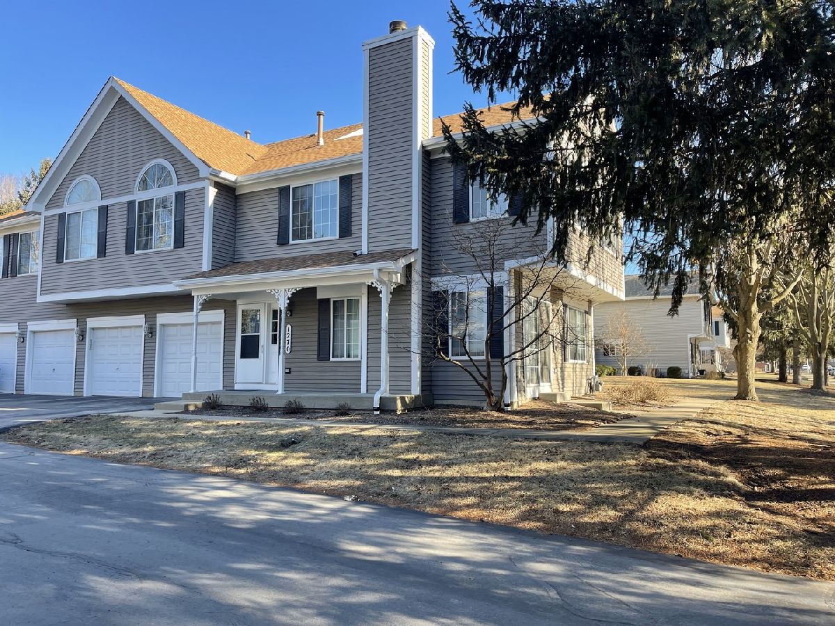 Townhomes & Condos Sold Carriage Homes Of Sandhurst South Elgin Illinois, 1270 Sandhurst