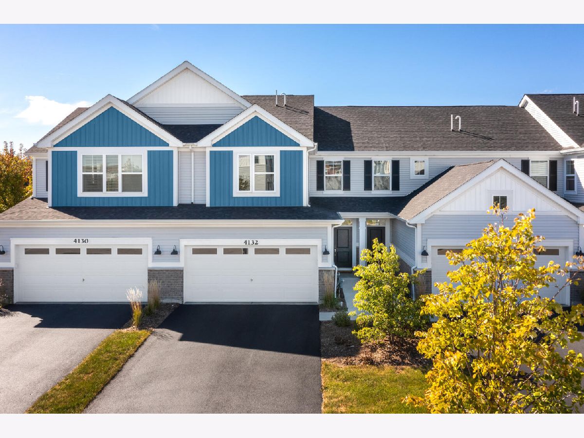Condos & Townhomes Sold Gramercy Square Aurora Illinois, 4132 Calder