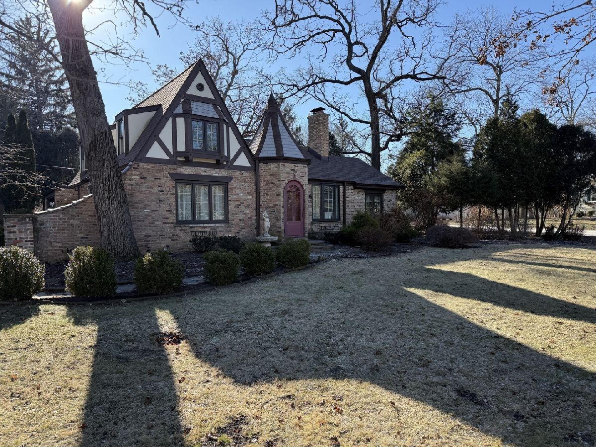  Sold Tower Lakes Illinois, 210 Oak