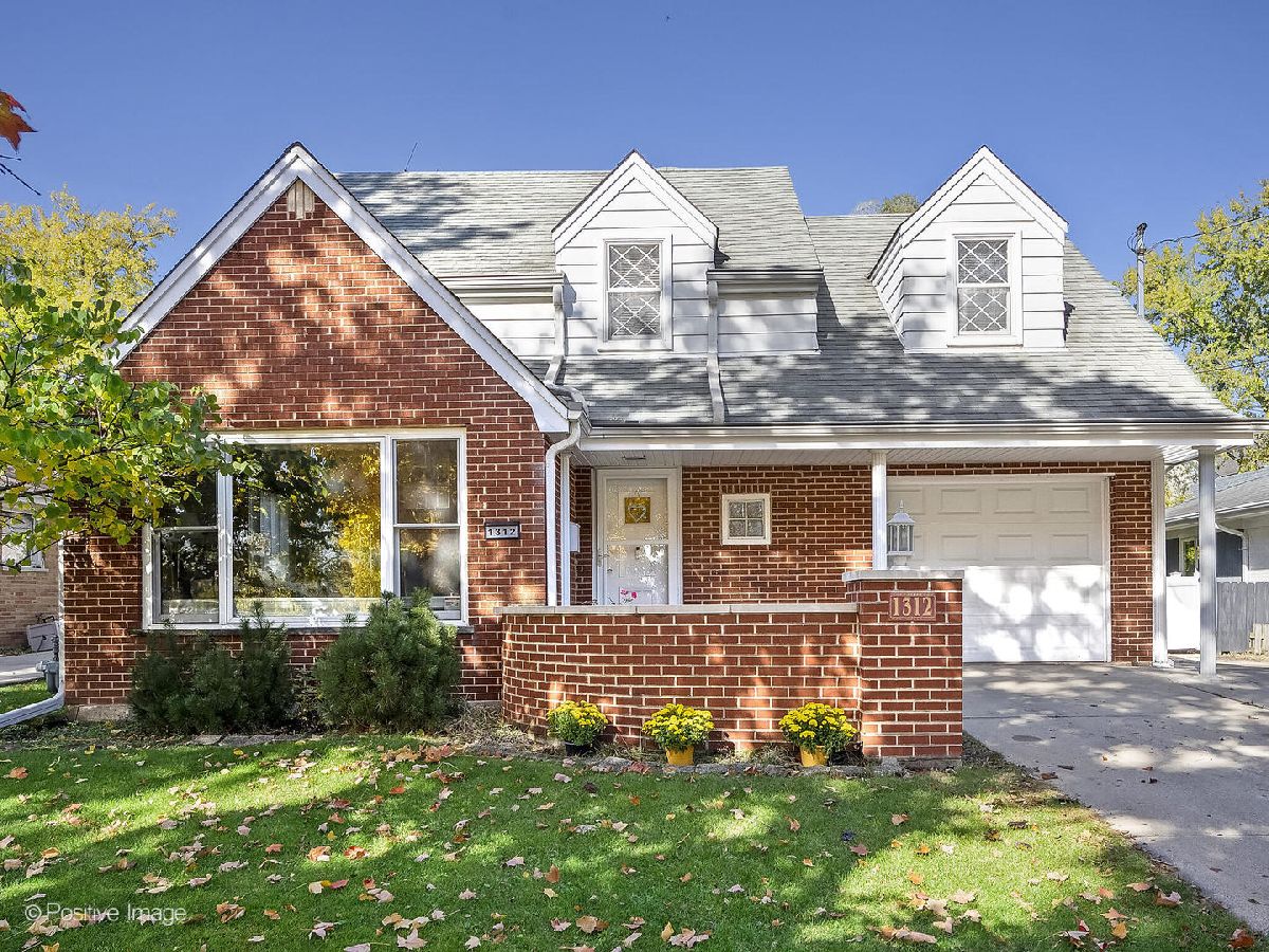 Homes & Townhomes Sold Old Town Western Springs Illinois, 1312 Walker