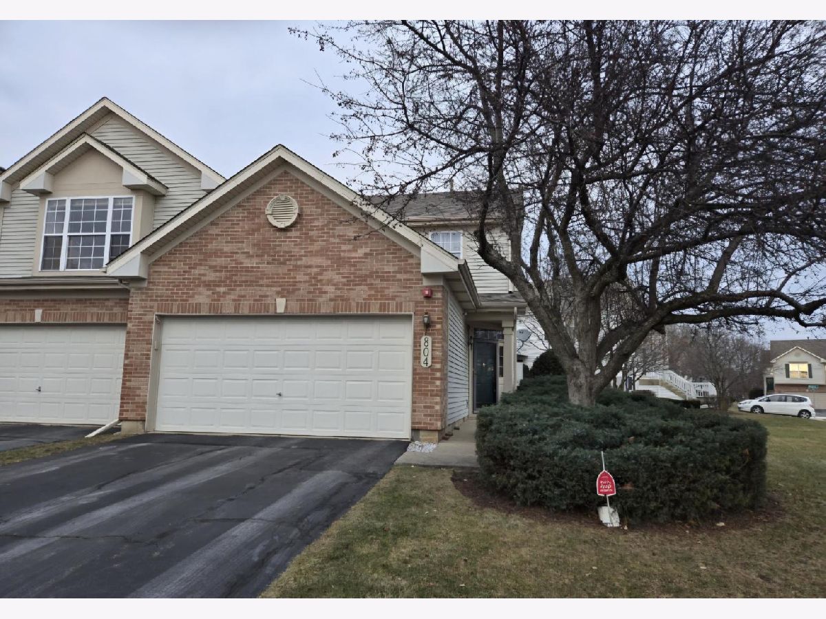 Townhomes Rented Stuarts Crossing St Charles Illinois, 804 Crossing