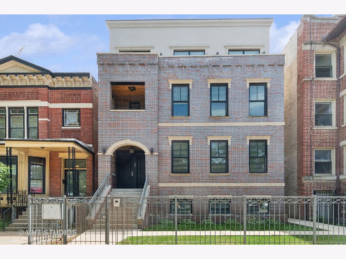 Condos & Townhomes & Homes Rented Bronzeville Chicago Illinois, 441 Oakwood
