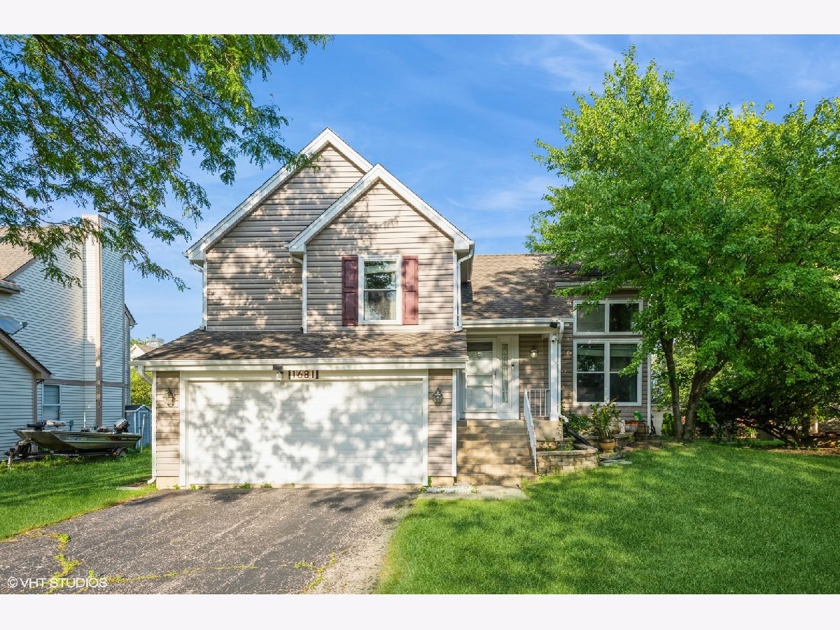 Townhomes & Condos & Homes Sold Fairfax Commons Bartlett Illinois, 1681 Penny