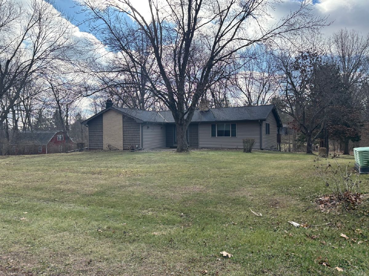 Homes Sold Oakhill Bloomington Illinois, 8297 Kings Mill