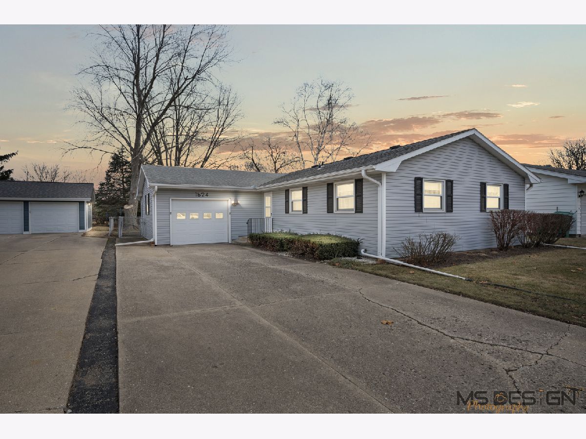Homes & Townhomes Sold Somonauk Meadows Sycamore Illinois, 1624 Maness