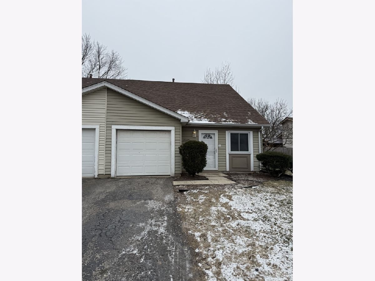 Homes & Townhomes Rented Georgetown Aurora Illinois, 3325 Fox Hill
