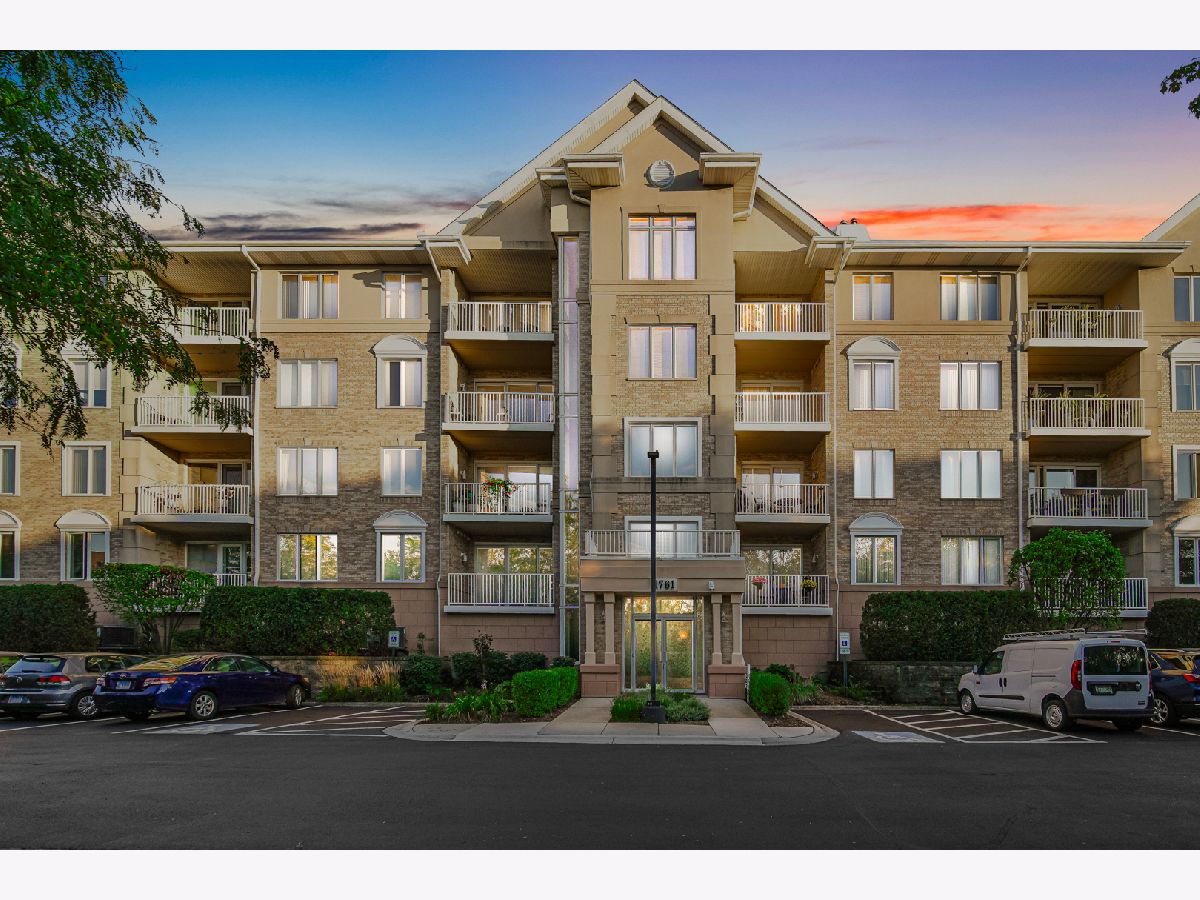 Condos & Townhomes Sold Park Ridge Pointe Park Ridge Illinois, 1761 Pavilion