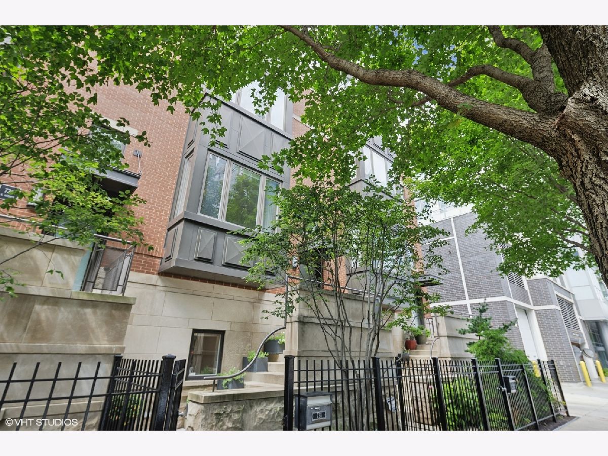Townhomes & Homes Sold City Club Chicago Illinois, 738 Hudson