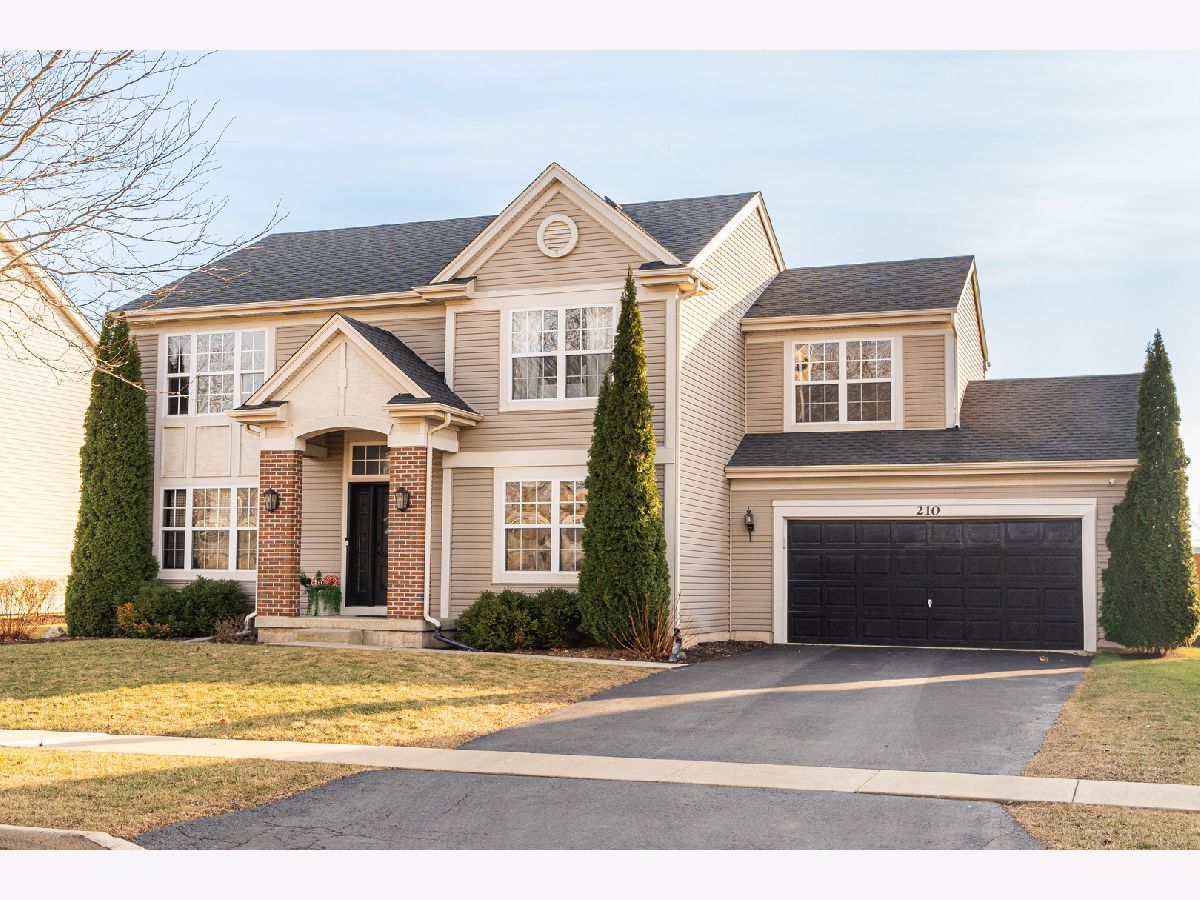 Homes Sold Reston Ponds Sycamore Illinois, 210 Becker