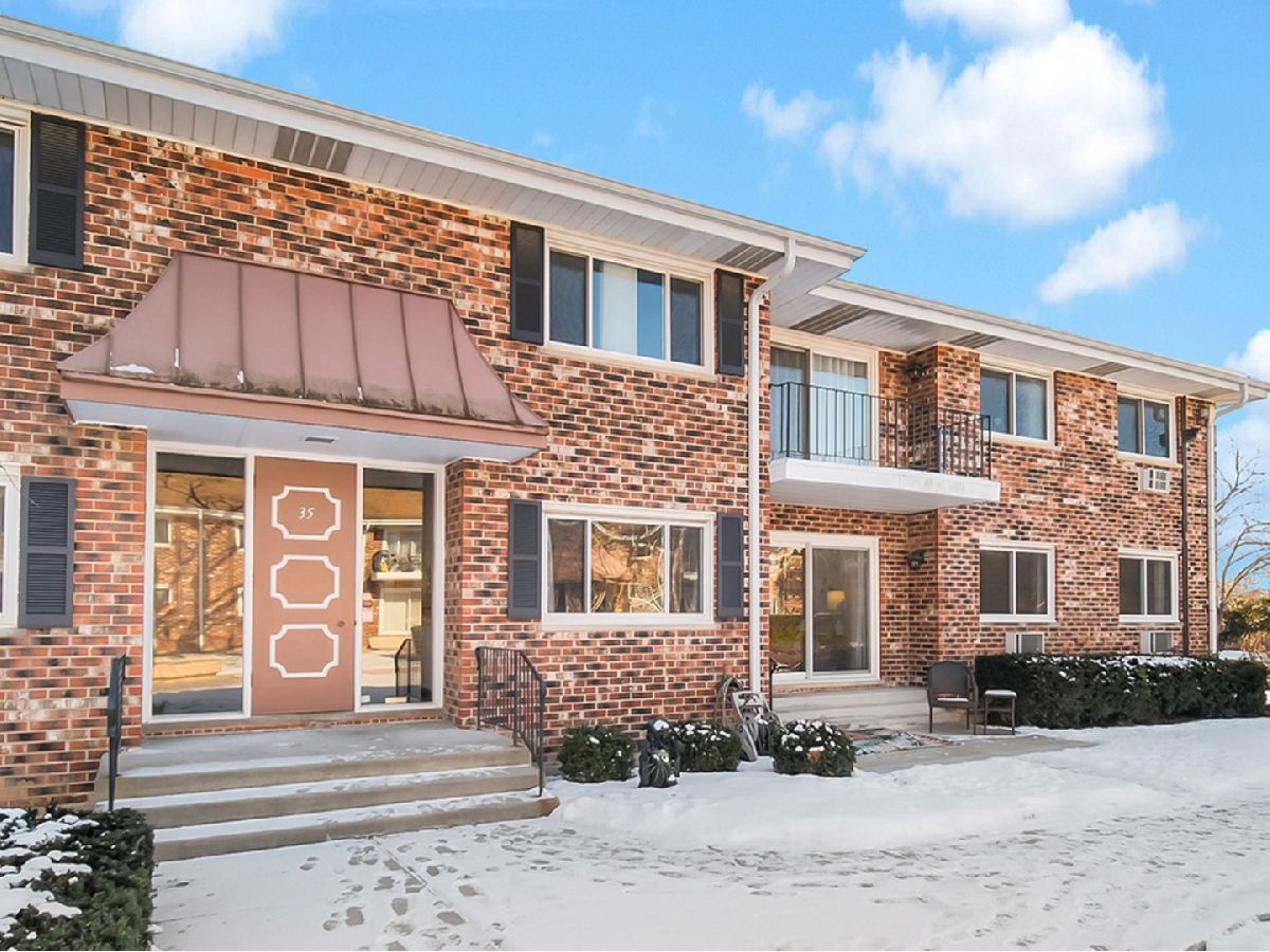 Condominiums Sold Woodglen Glen Ellyn Illinois, 35 Main