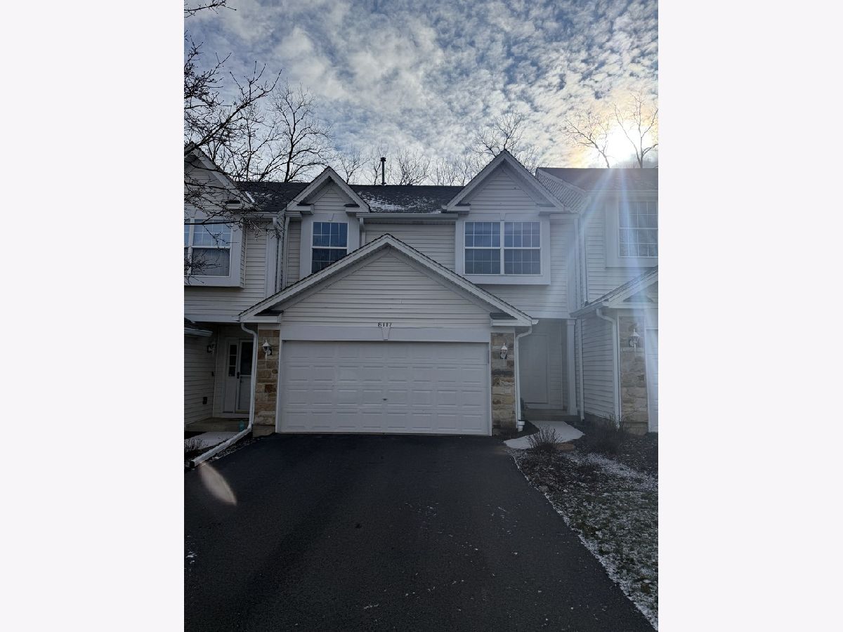 Townhomes Sold Sierra Woods Carpentersville Illinois, 8117 Sierra Woods