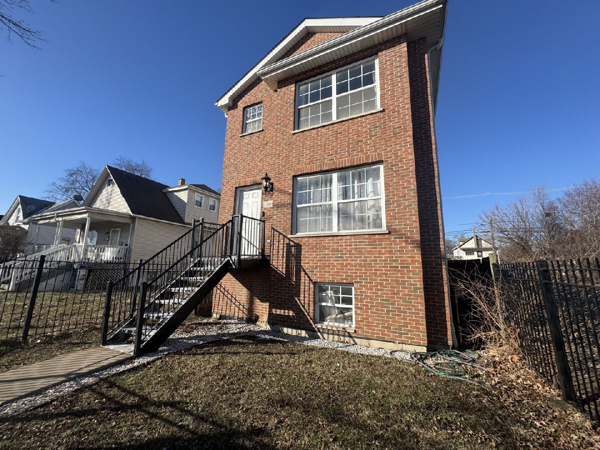 Rented Chicago Illinois, 11806 Watkins