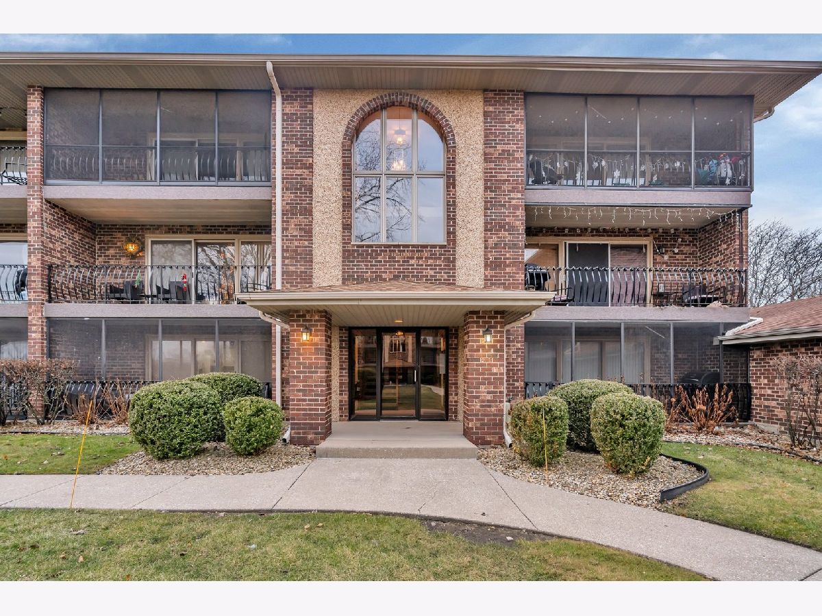 Condos & Townhomes & Homes Sold Clearview Orland Park Illinois, 8908 140th