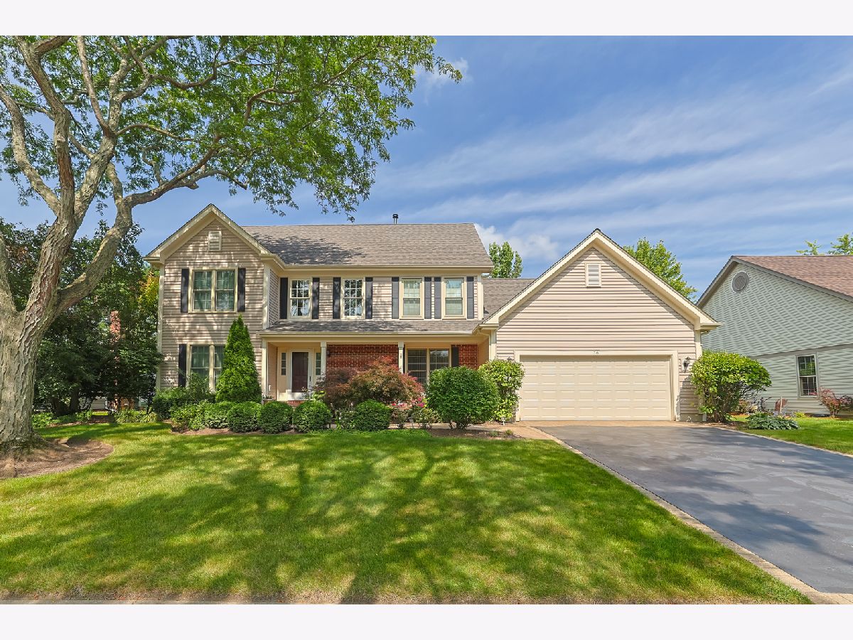 Homes Sold Stone Fence Farms Vernon Hills Illinois, 36 Old Creek