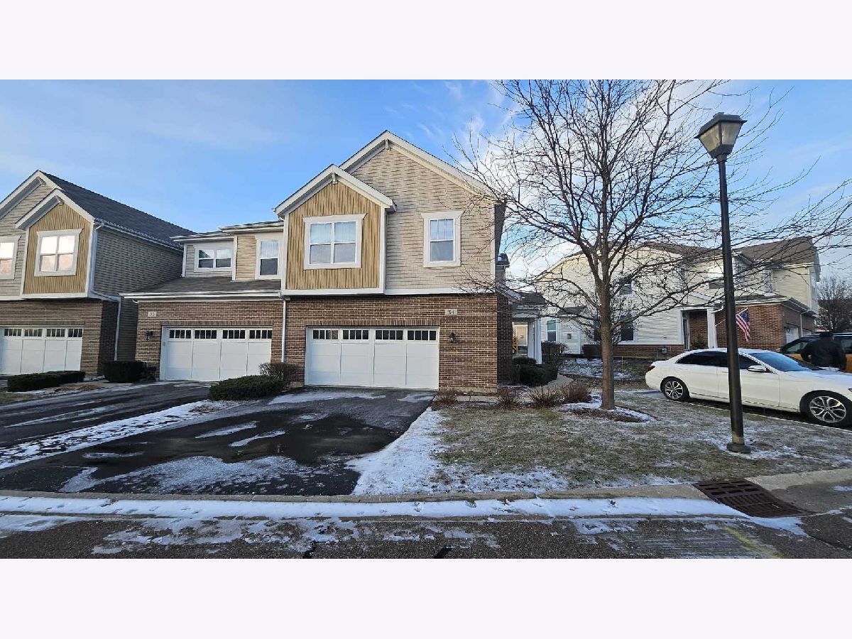 Townhomes Rented Lexington Hills Palatine Illinois, 34 Preserve