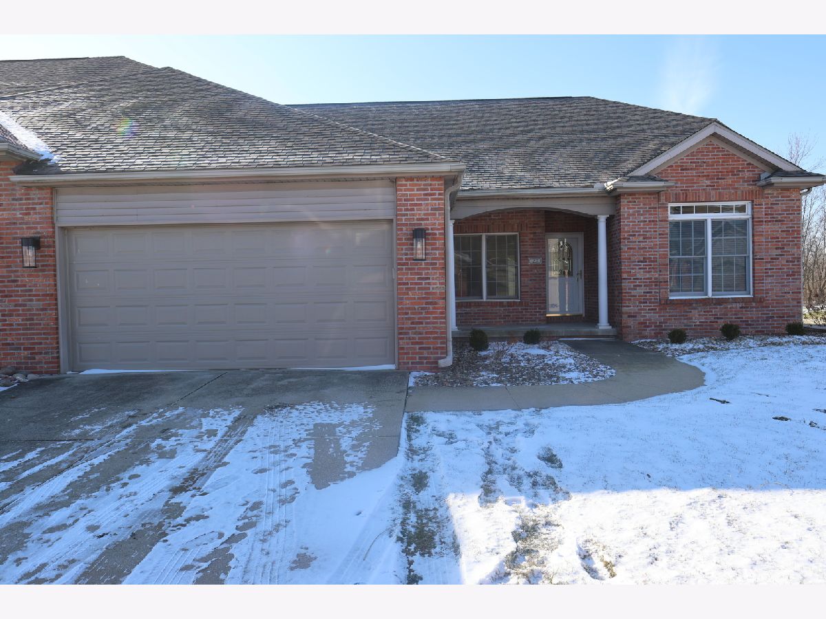 Condos & Townhomes & Homes Sold Spring Ridge Bloomington Illinois, 23 Arbor