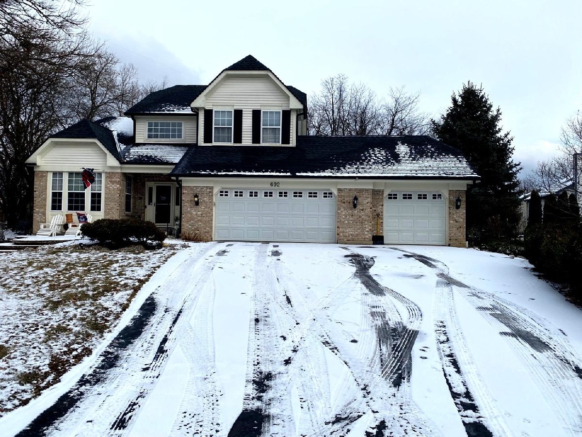 Homes Sold Wyndmuir Crystal Lake Illinois, 692 Providence