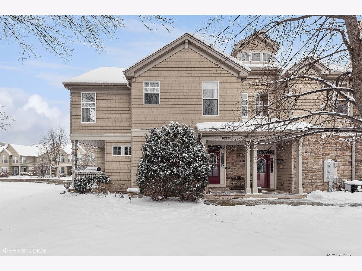 Townhomes & Condos Rented Sunset Ridge Wauconda Illinois, 360 Promontory
