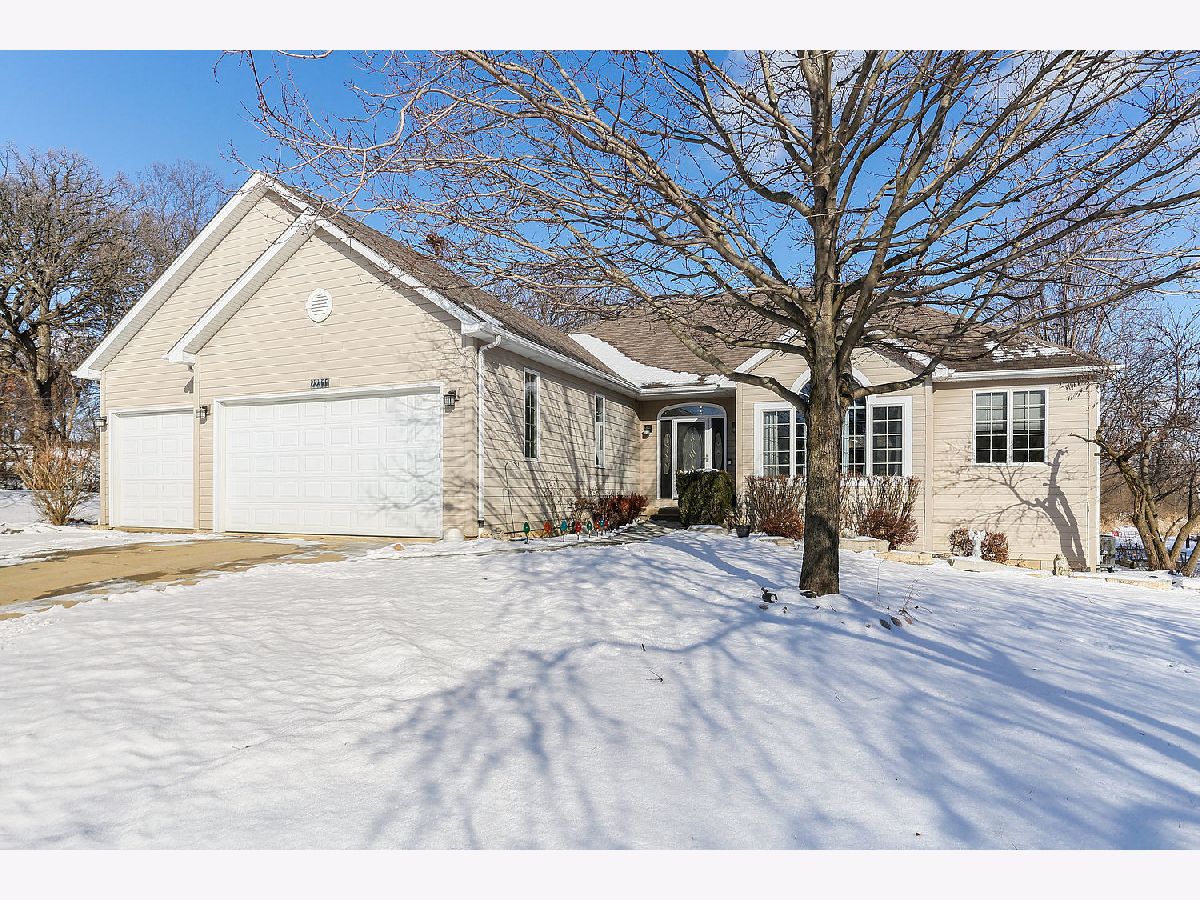 Homes Sold Camelot Shorewood Illinois, 22311 Waterford