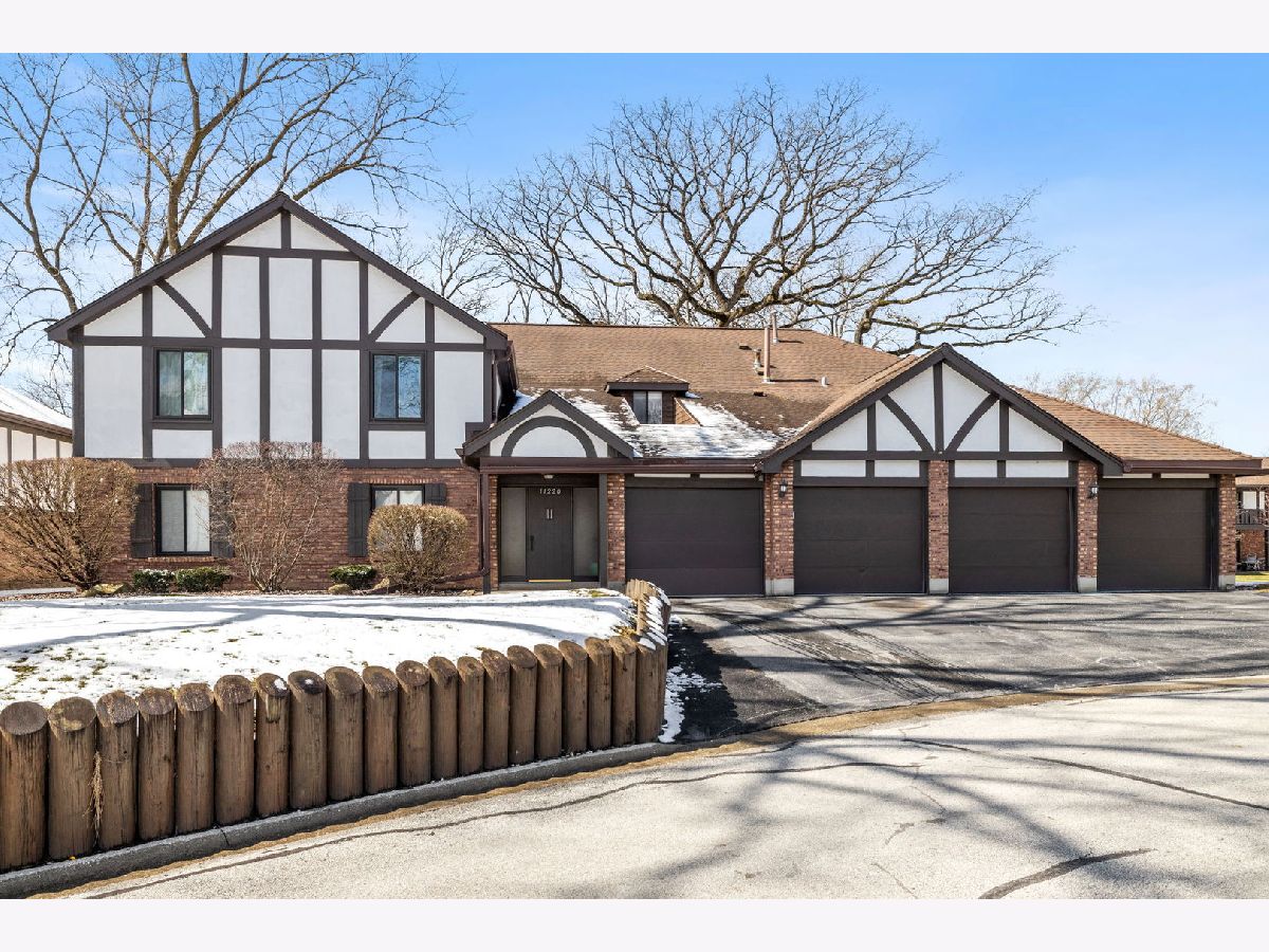 Condominiums Sold The Timbers Palos Hills Illinois, 11220 Cherry