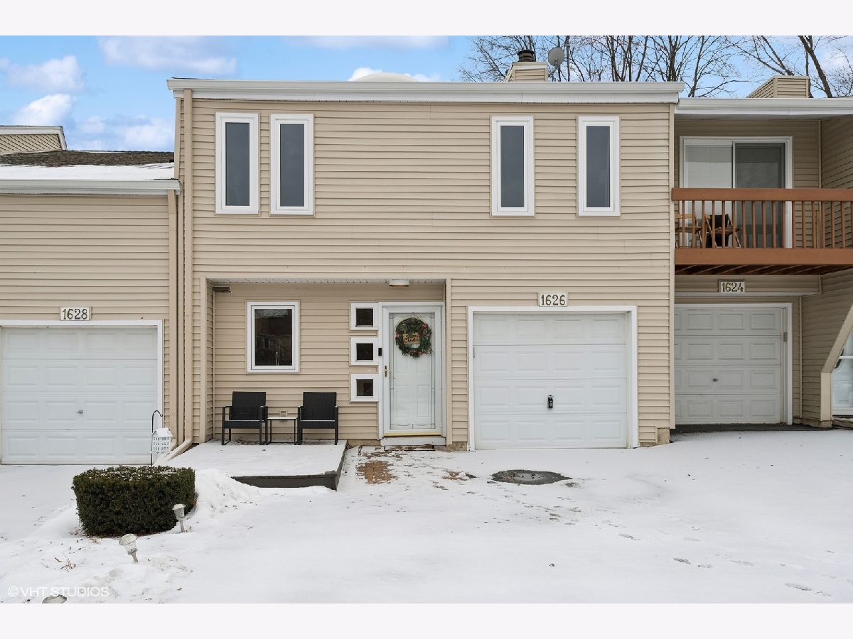 Townhomes & Homes Sold Rivers Edge Naperville Illinois, 1626 Bay