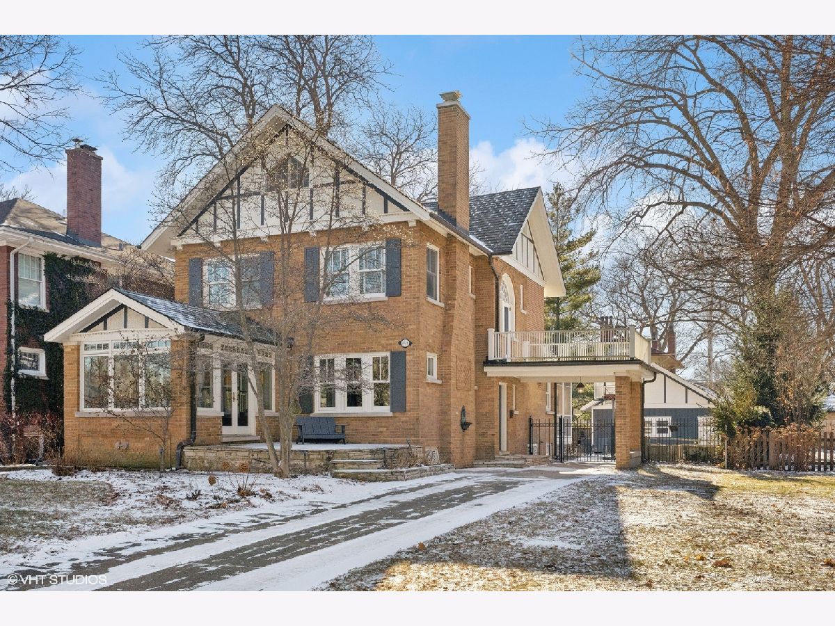 Homes & Condos & Townhomes Sold Cage Wilmette Illinois, 1211 Ashland