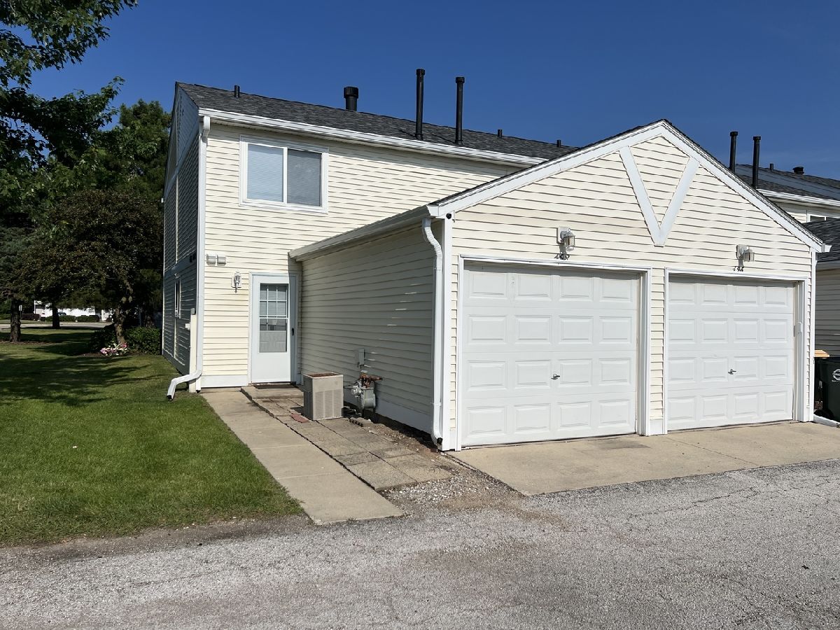  Sold Round Lake Beach Illinois, 498 Meadow Green