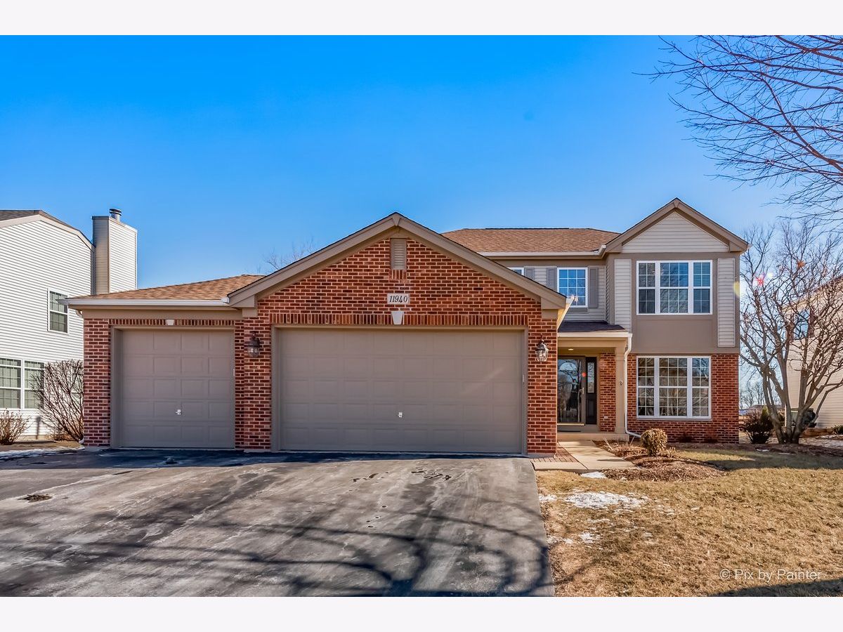 Homes & Townhomes Sold Wing Pointe Huntley Illinois, 11940 Cape Cod