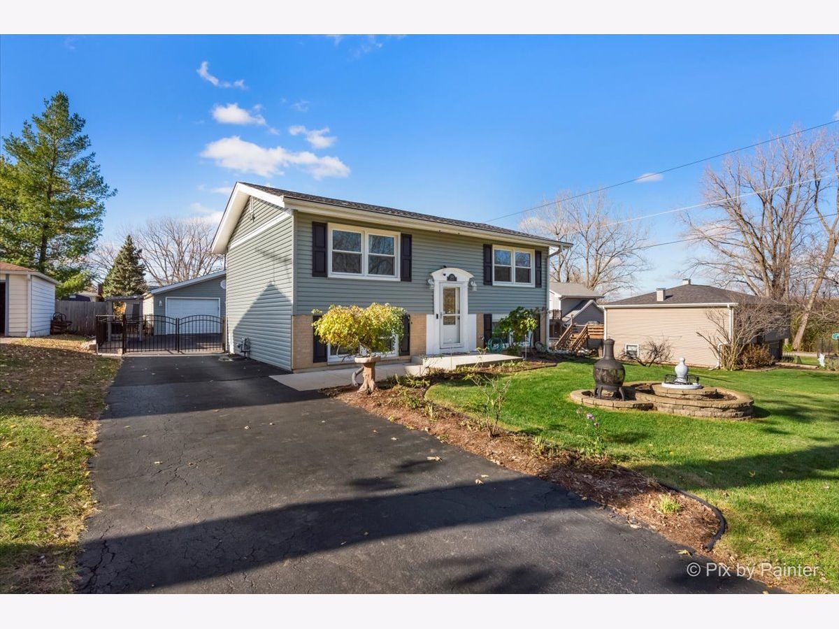 Homes Sold Lake In The Hills Estates Lake In The Hills Illinois, 1215 Birch