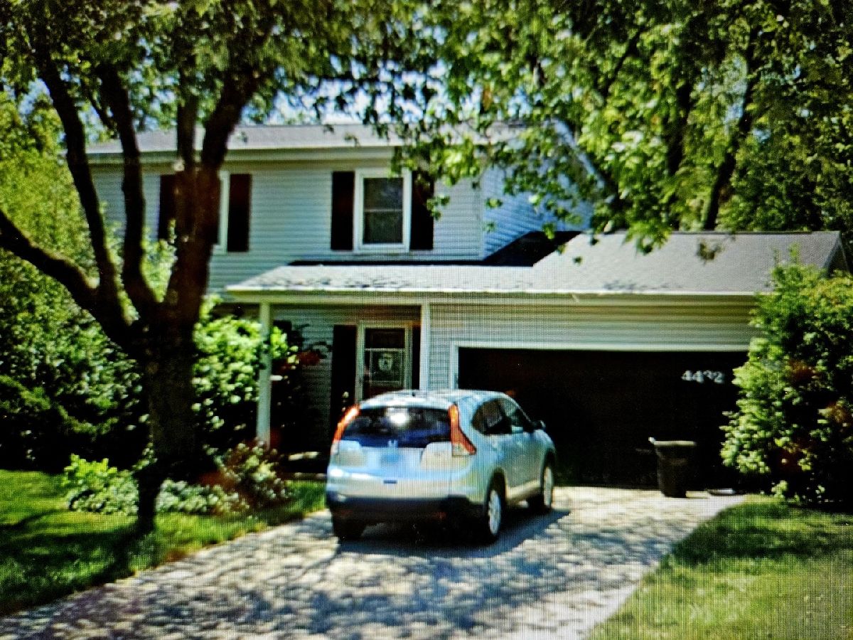 Homes & Condominiums Sold Beau Bien Lisle Illinois, 4432 Blackhawk