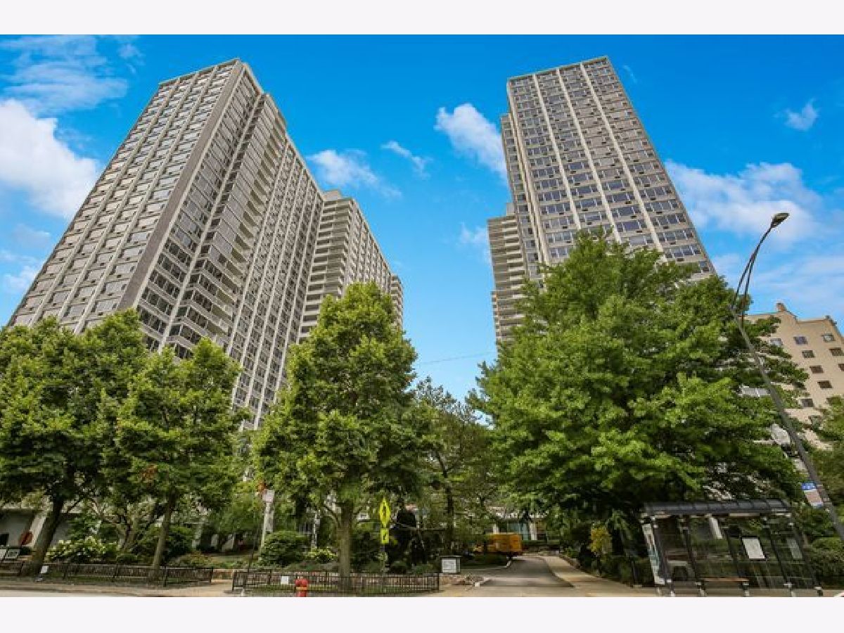 Condominiums Rented Imperial Towers Chicago Illinois, 4250 Marine