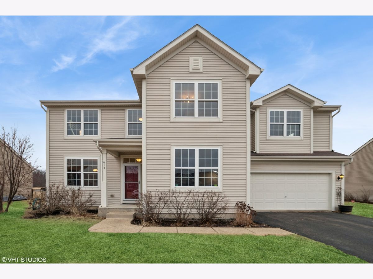 Homes & Condos & Townhomes Sold Riverbend Genoa Illinois, 613 Stearn