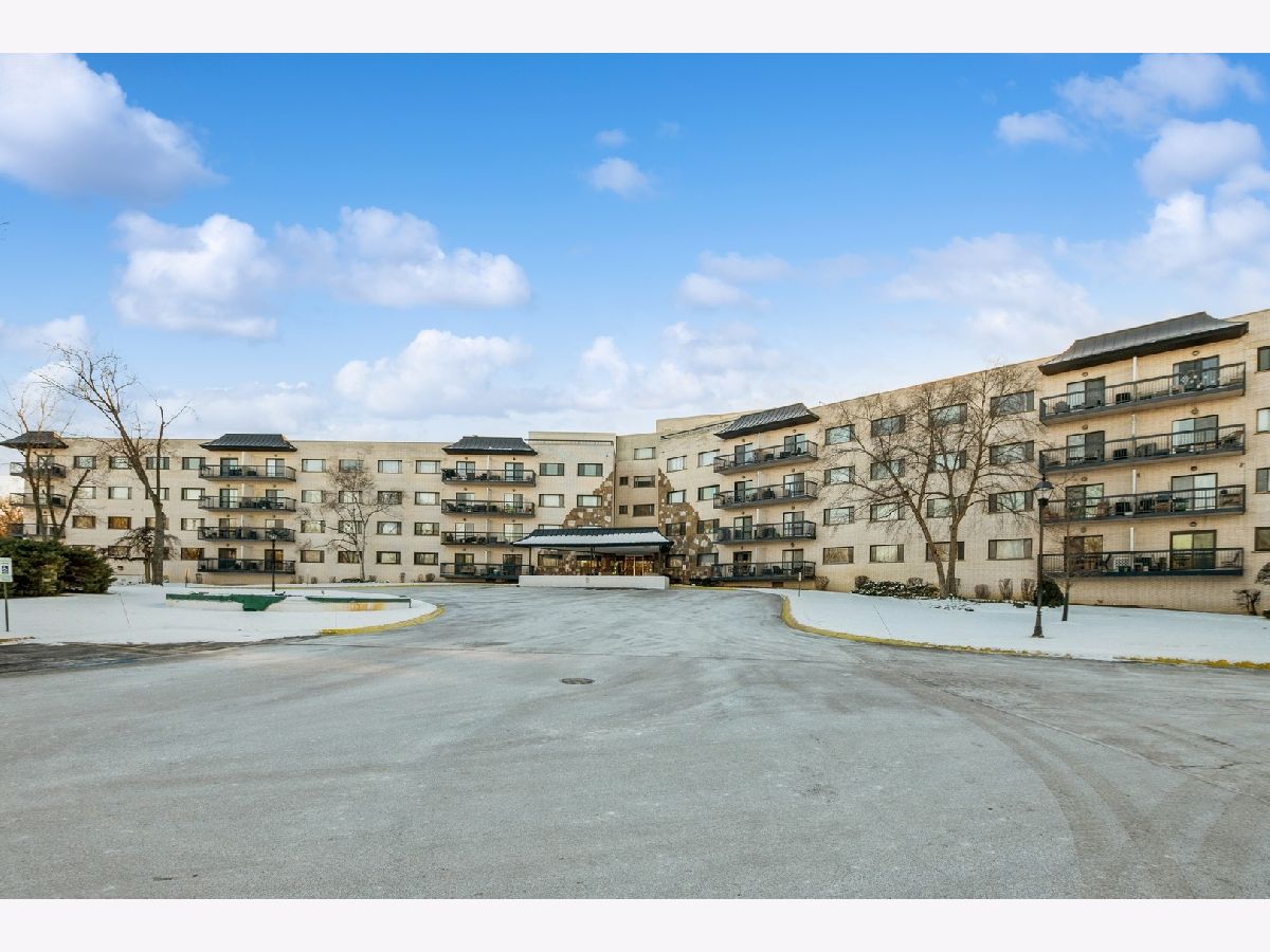 Condominiums Sold Forest Villa Condominium Countryside Illinois, 6700 Brainard