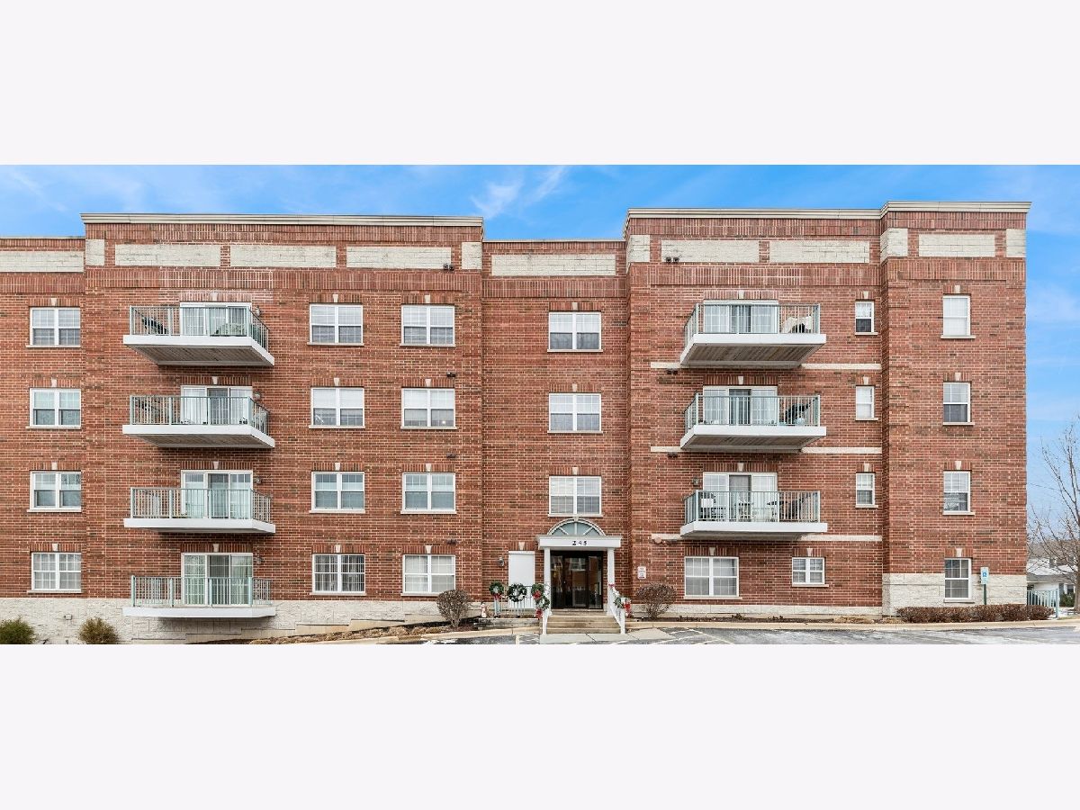 Condominiums Sold Washington Square Palatine Illinois, 245 Johnson