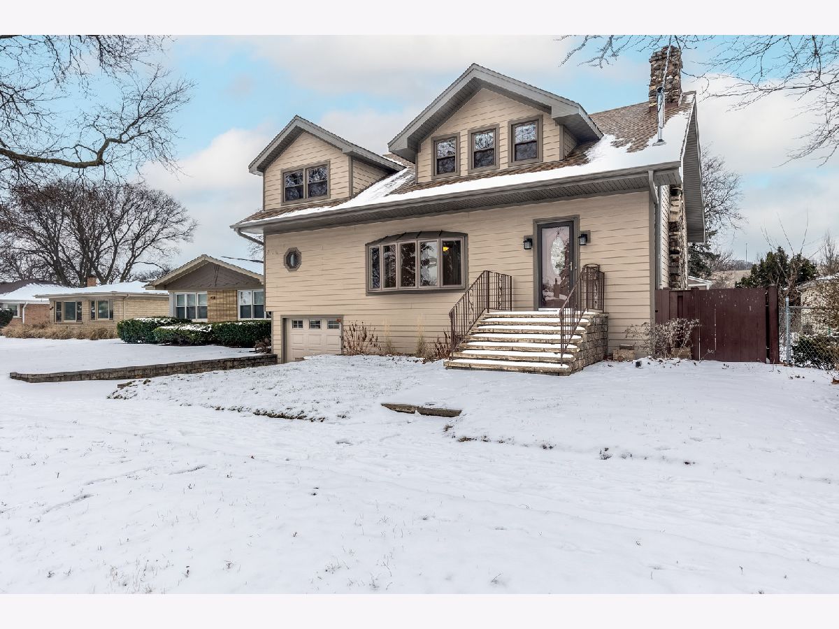 Homes Sold Manor Park Ridge Illinois, 934 Wesley