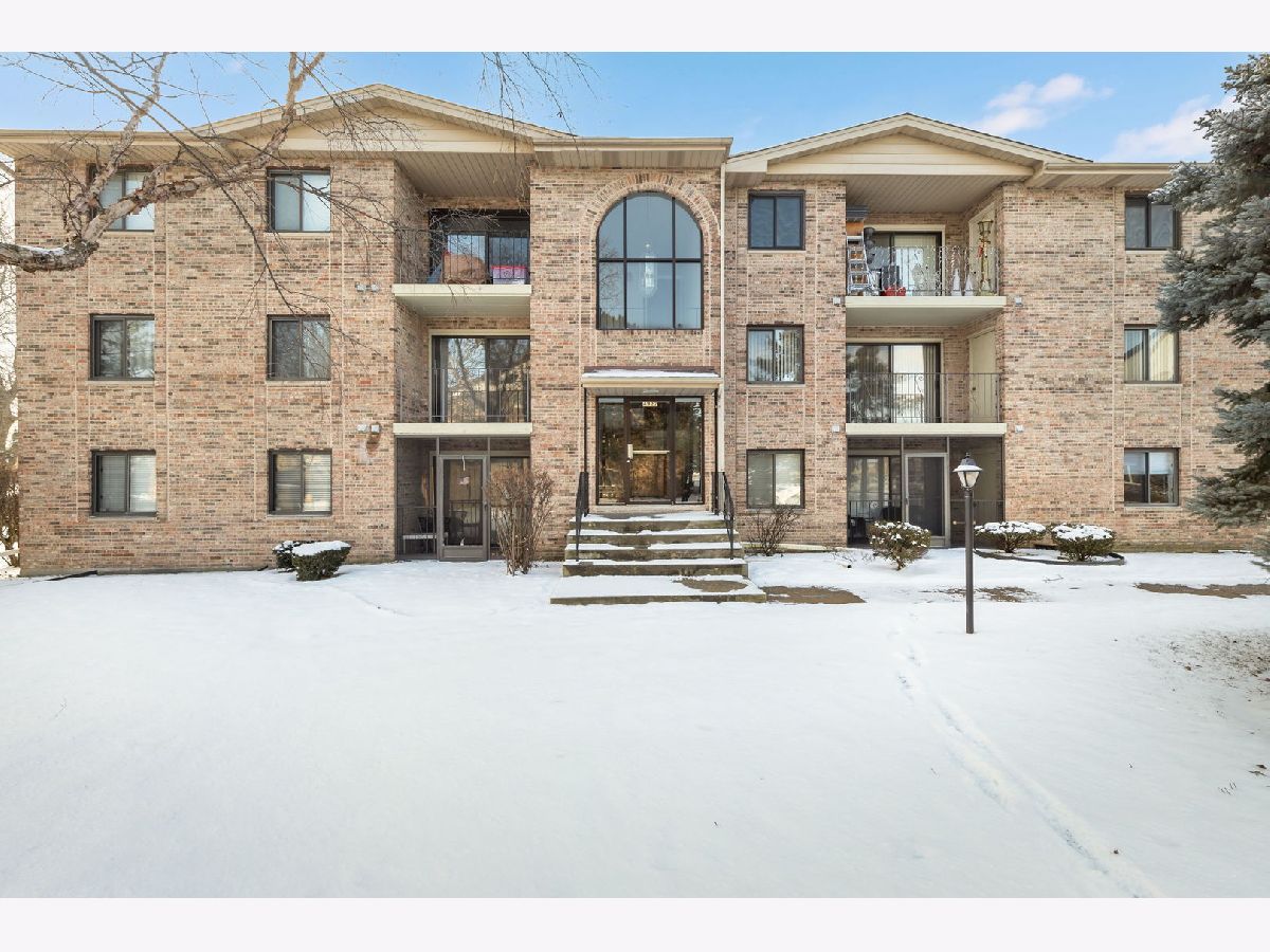 Condominiums Sold East Circle View Crestwood Illinois, 4922 134th