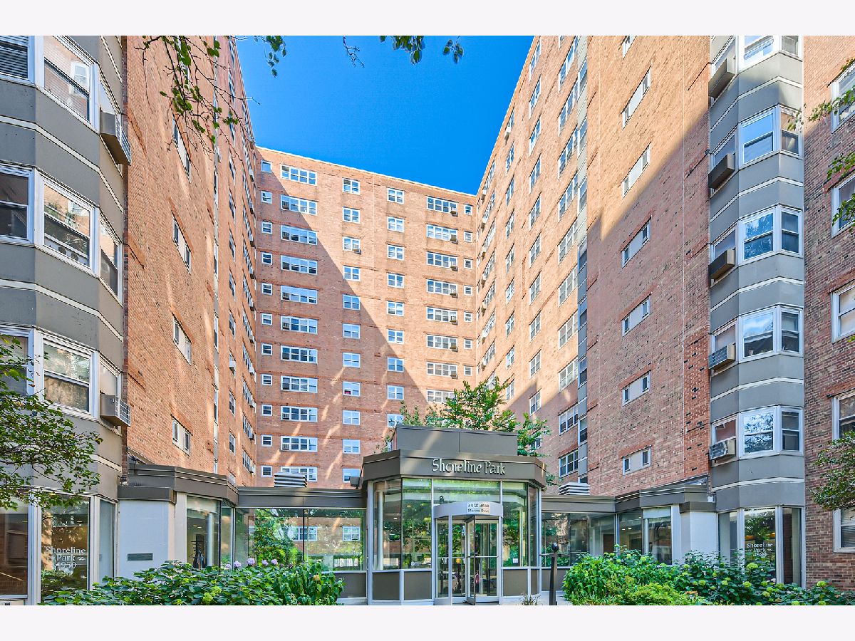 Condominiums Sold Shoreline Park Chicago Illinois, 4960 Marine